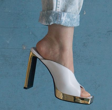 Monumental Mules ft Favela |&nbsp;OOTD