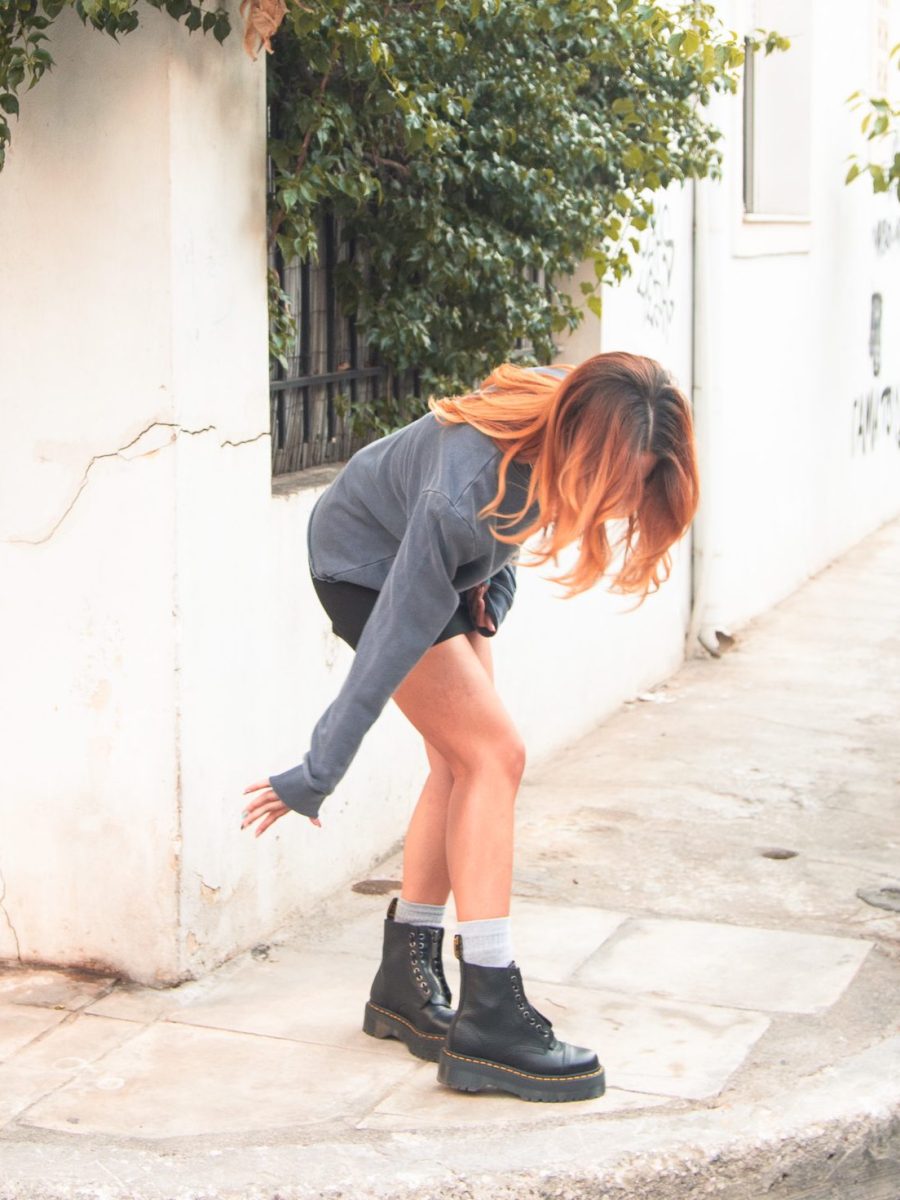 Η Θεανώ προτείνει Dr Martens για τον Οκτώβριο. |&nbsp;OOTD