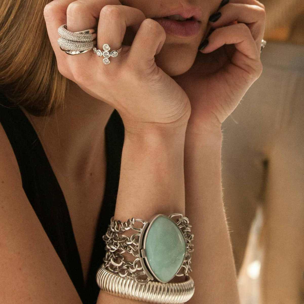 Πώς προστατεύω τα κοσμήματα μου το καλοκαίρι; |&nbsp;BEAUTY