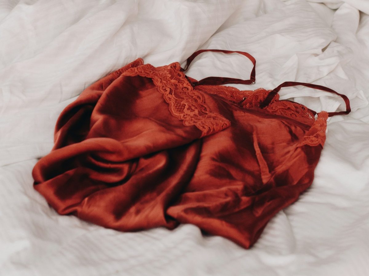 5 Παντελόνια να Φορέσεις το αγαπημένο σου Lingerie Top. |&nbsp;#Shopping